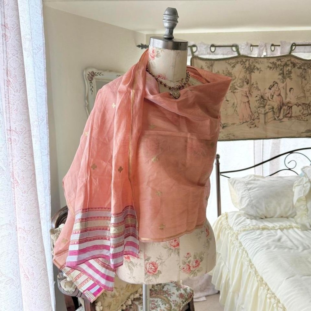 Pink scarf shawl‎